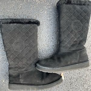 Michael Kors Women's Black
Michael Kors Quilted Boots Size 7